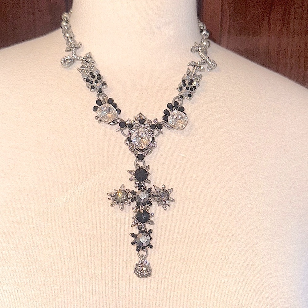 Vintage Chic Otazu Silver Swarovski Cross Pendant Necklace
